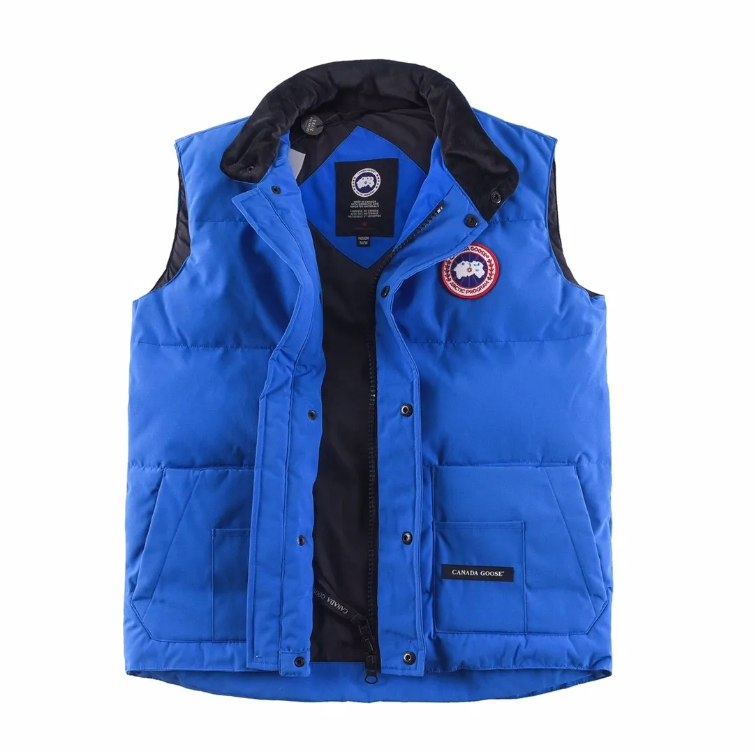 P320 Canada Goose Canada Goose #Freestyle Crew 4154M men's and women's vest down# ➖ Genuine synchronous anti-counterfeiting chip sensor! ➖ Imported Behringer embroidery machine to customize 10,000-needle embroidery logo! ➖ Imported 21-count polyester-cotton blended original fabric, using Feather-Light 10D waterproof coating fabric, made of 84.5% polyester fiber and 15.5% cotton, 100% the best feel in the entire network! ➖ The genuine official website uses the national standard 80 white duck down, and will never be misled by false claims such as 90 down or goose down! ➖ 100% nylon nylon lining with double double-layer sealing design to prevent velvet from running away. Top-grade polar fleece is used in the collar and pockets to keep warm and comfortable! ➖ Yoshida YKK provides original custom-made electroplated sliders. YKK two-way lockable zippers are tight and smooth and will not peel off paint! ➖ 3M composite original Velcro is durable, and all accessories and hardware are disassembled and customized!  SIZE: XS S M L XL XXL [Attached: Size chart]